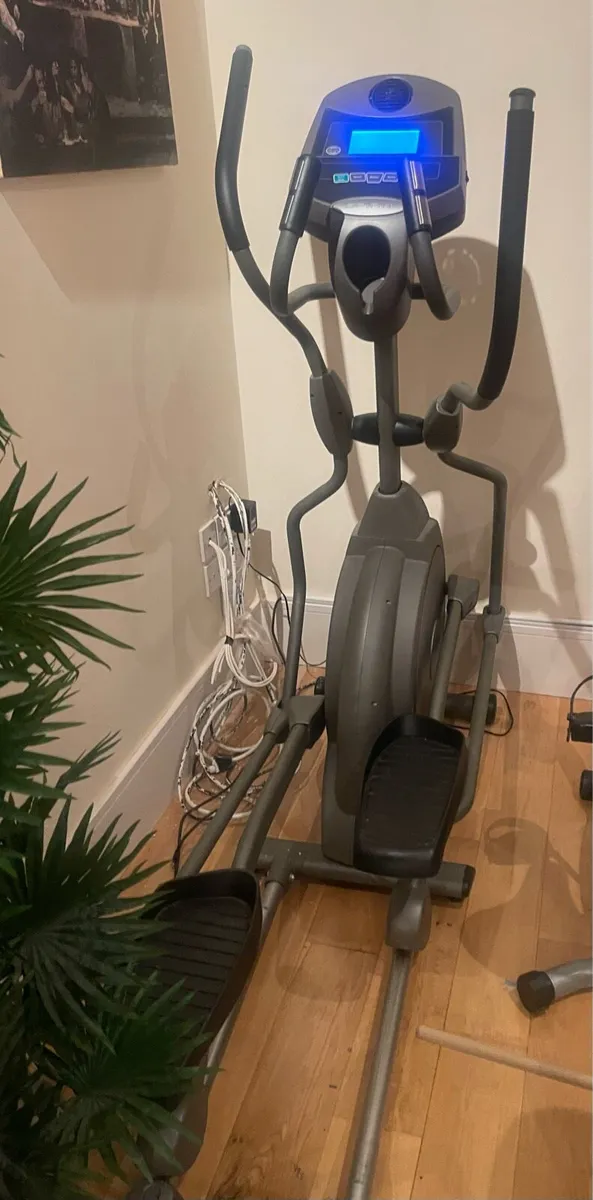 As New - Spirit Elliptical Cross-Trainer - Deliver - Image 1