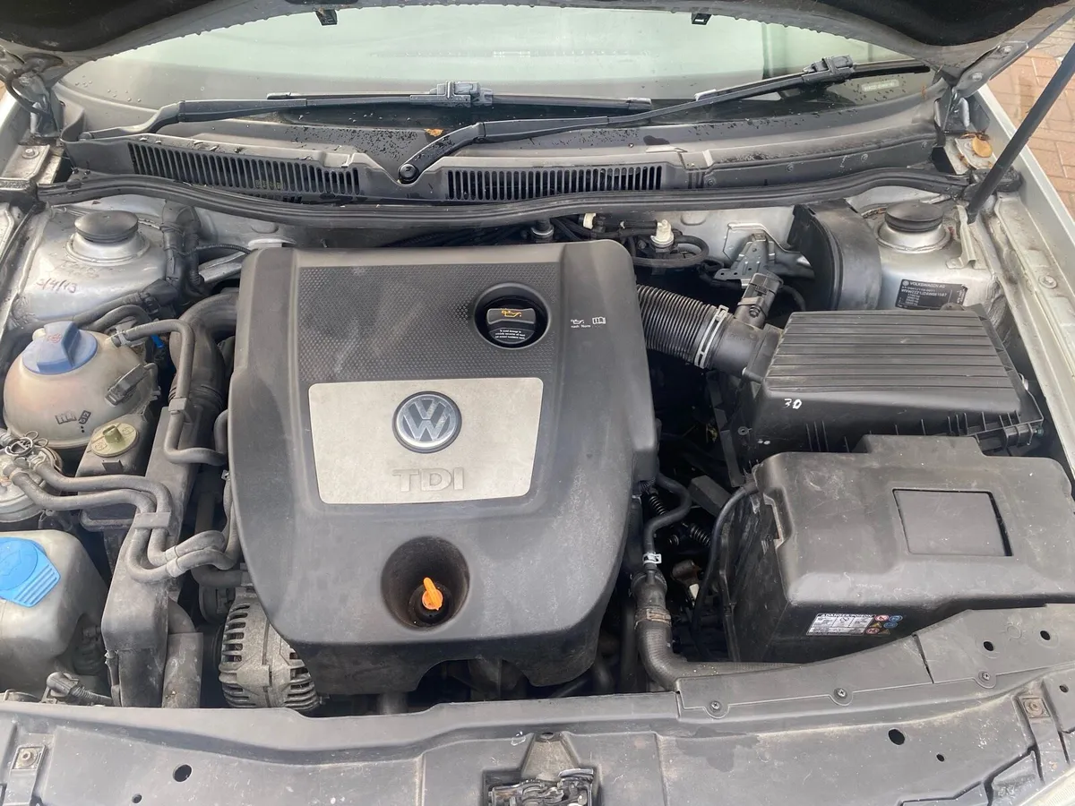 VW GOLF VAN (doe 08/26) - Image 4