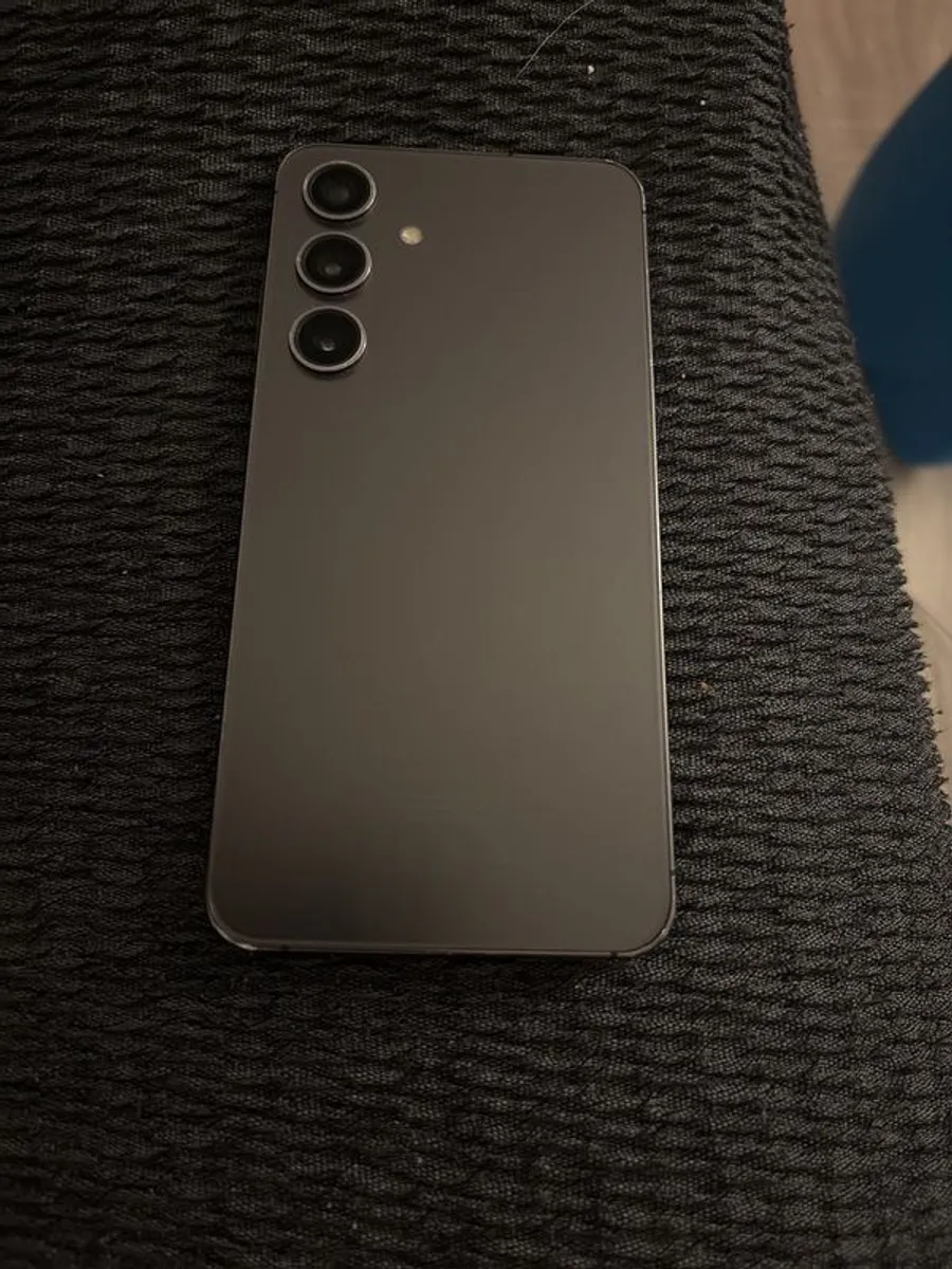 Samsung S24 phone - Image 1