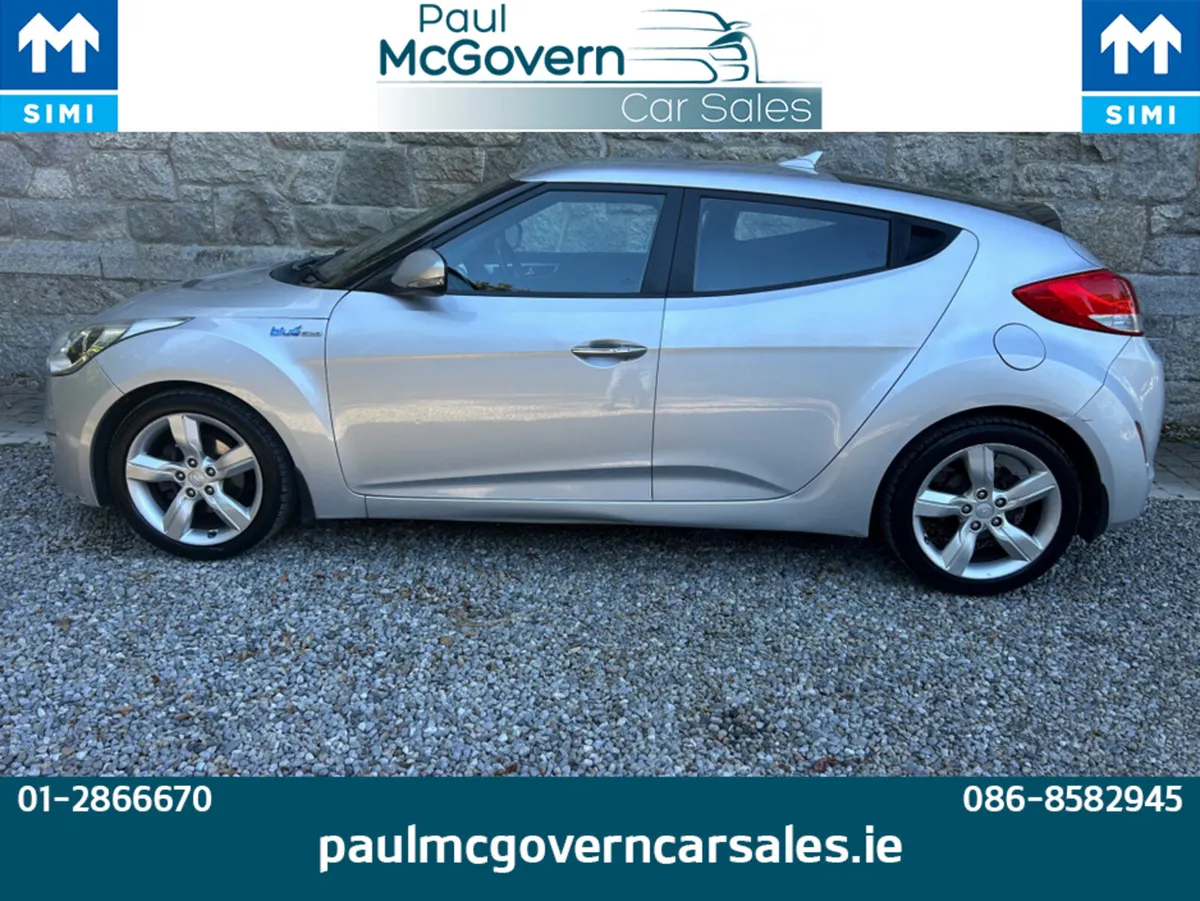 Hyundai Veloster 1.6 PETROL 3DR - Image 2