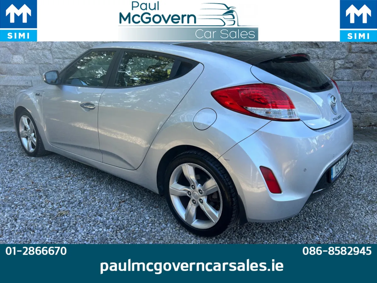 Hyundai Veloster 1.6 PETROL 3DR - Image 4