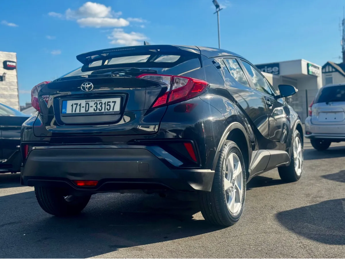 Toyota C-HR 1.2T LUNA 4DR - Image 4