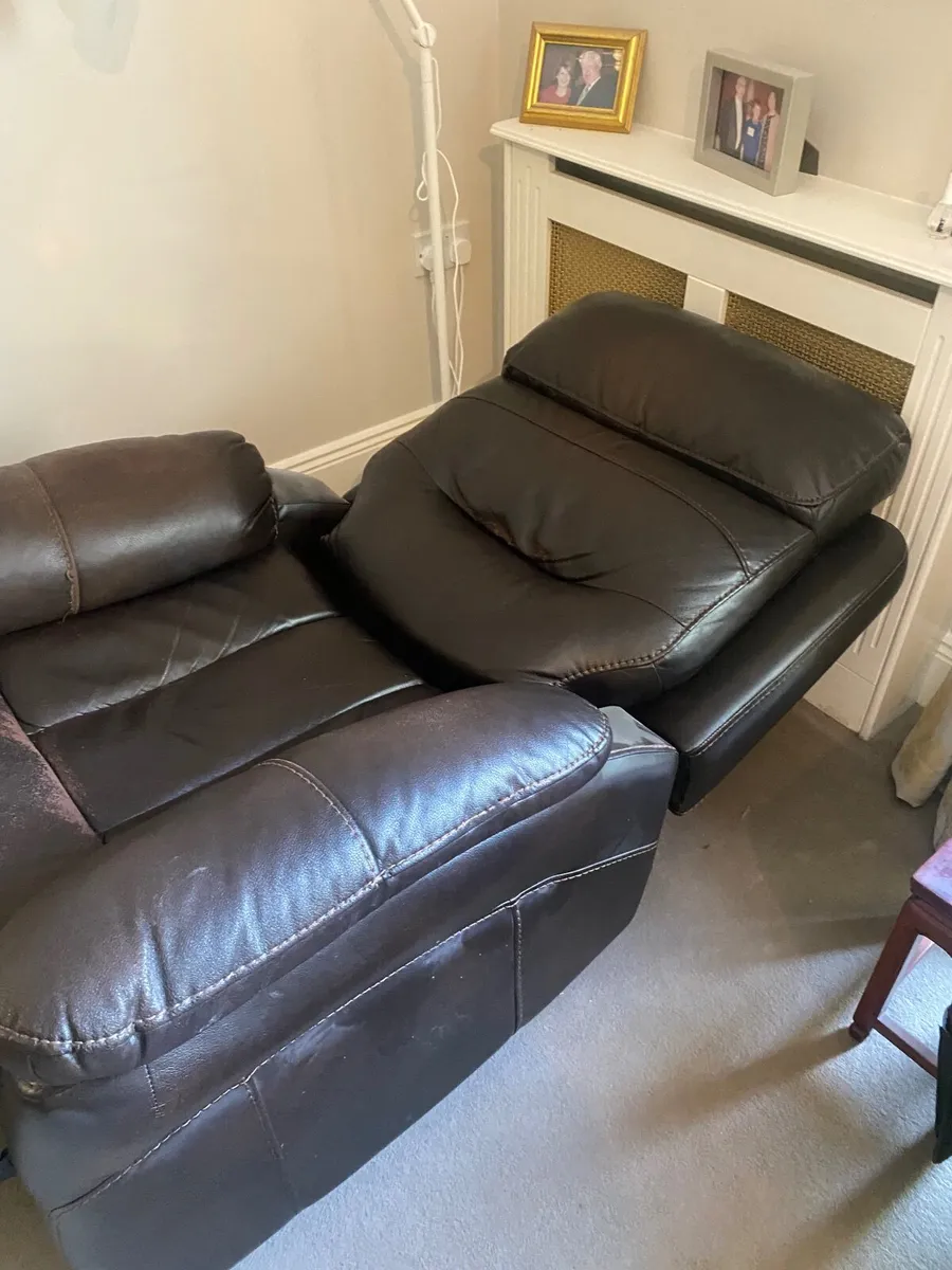 Recliner chair - Image 4