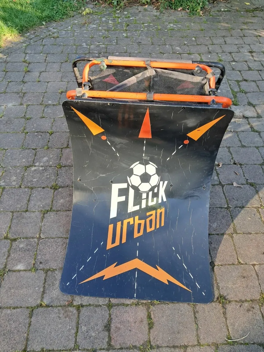 Football Trainer Ramp Rebounder - Image 1