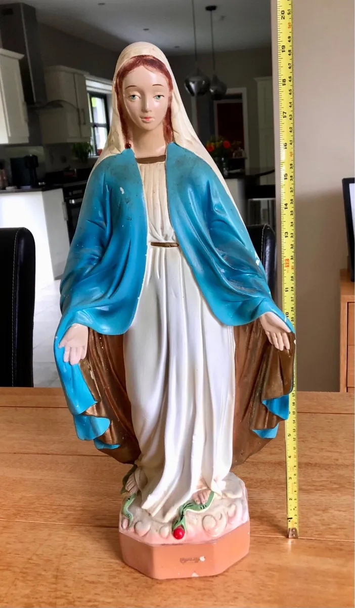 Statue - Image 3