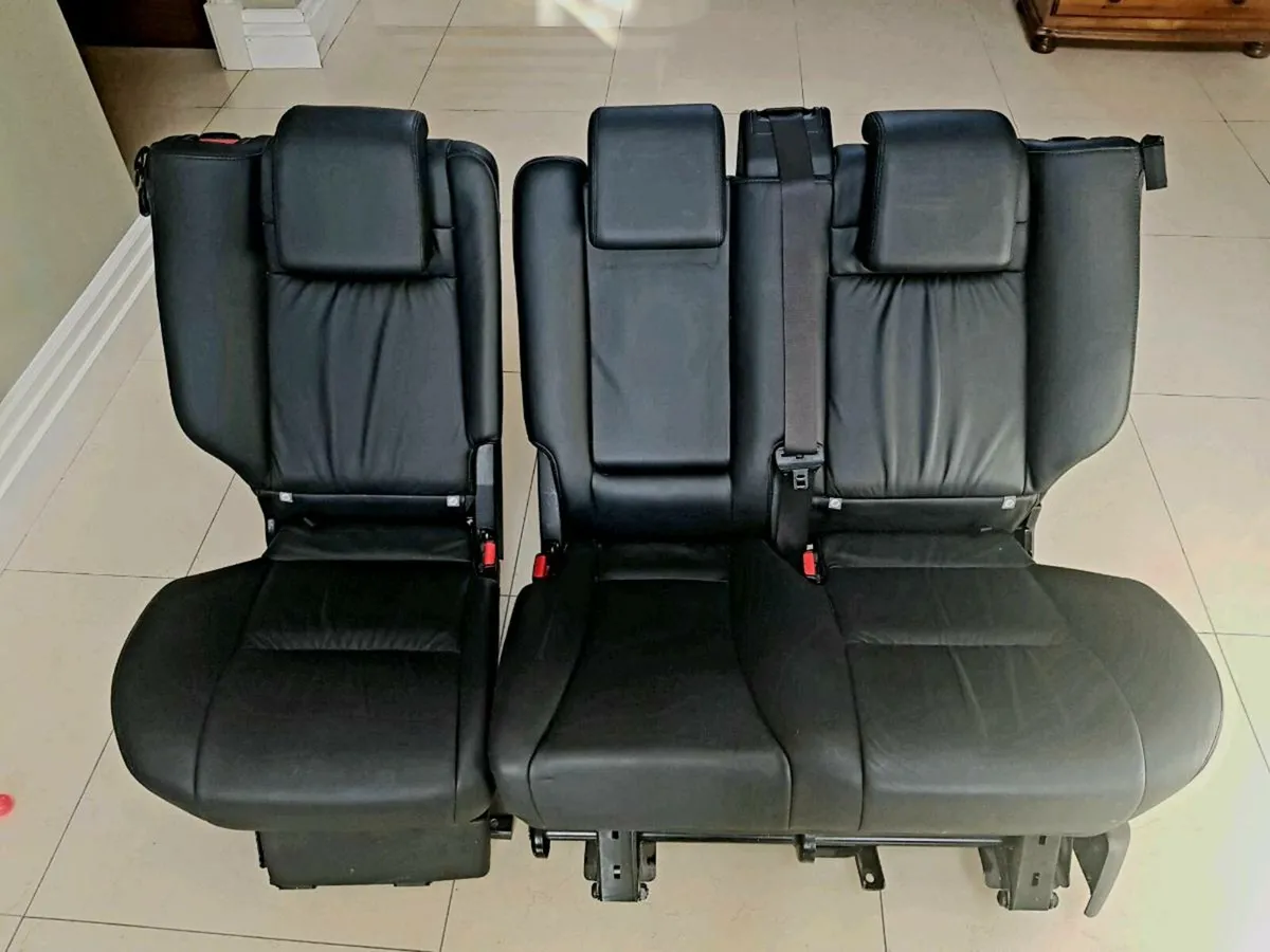 Rear Seats - 2006 Range Rover - Image 1
