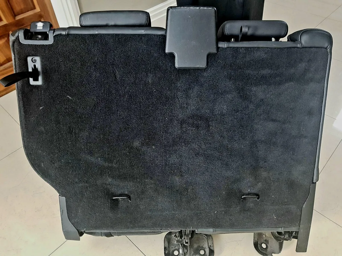 Rear Seats - 2006 Range Rover - Image 2