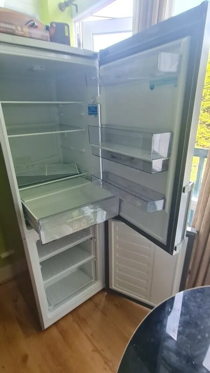 fridge freezer - Image 2