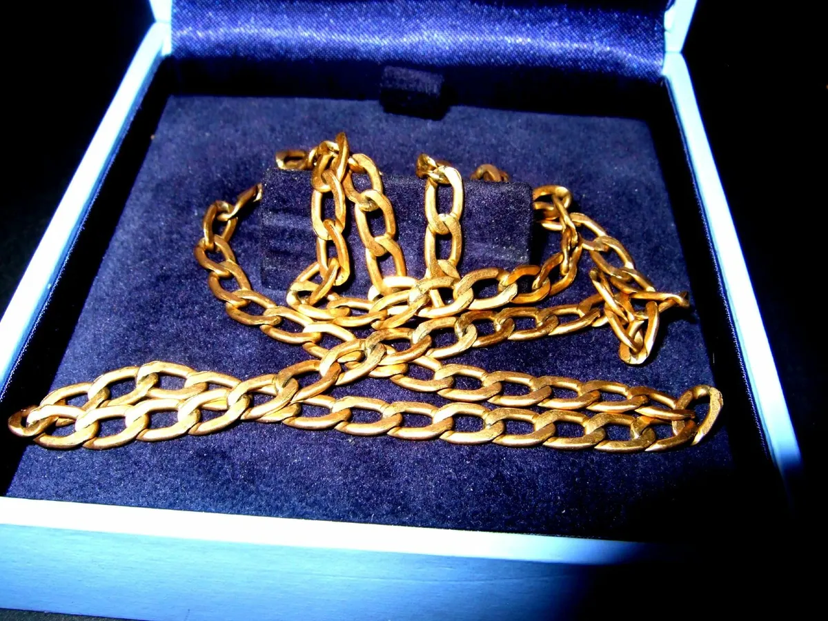 Vintage 9ct Gold 19" Unisex Neck Chain - Image 1