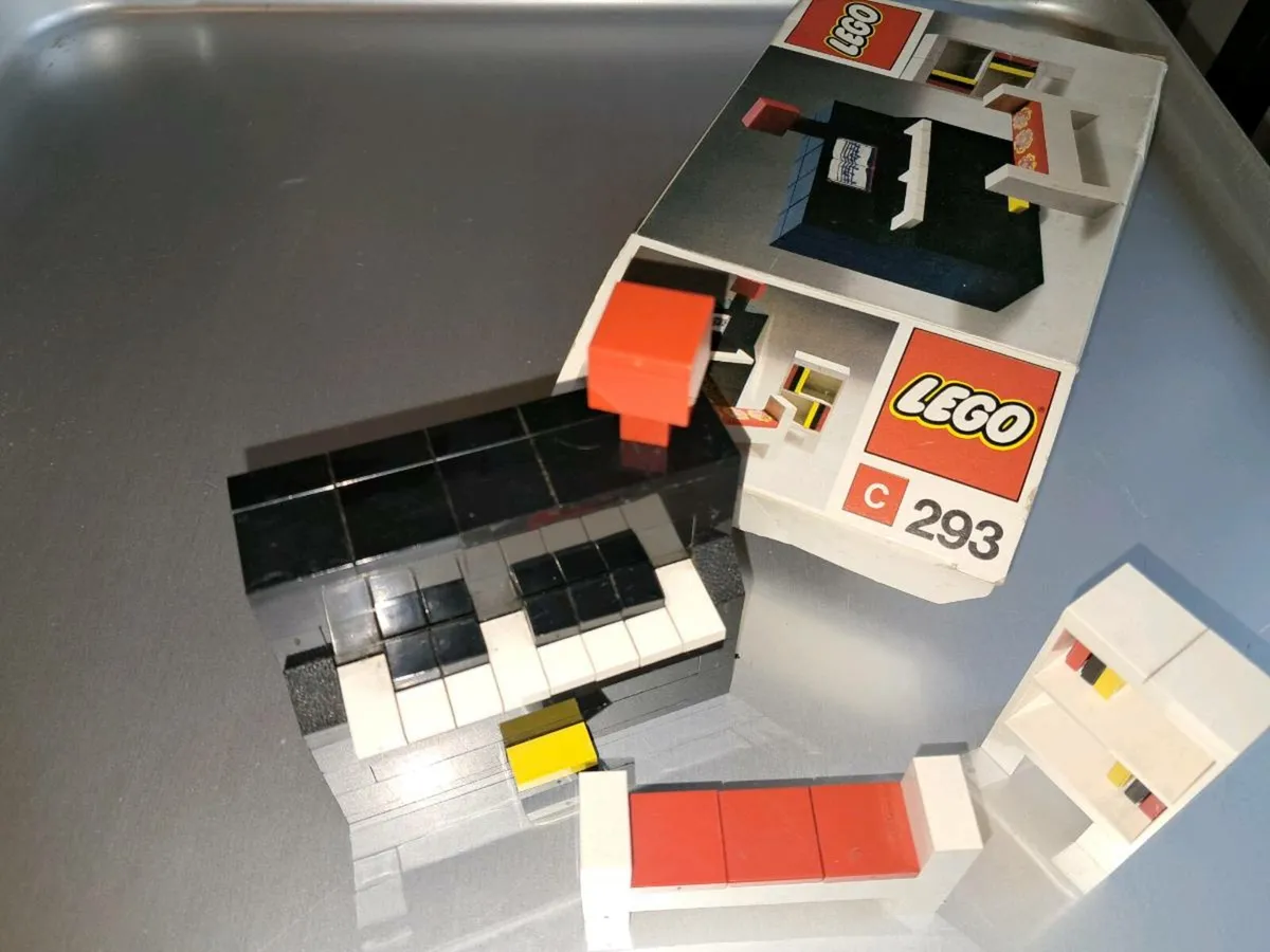 Lego Vintage 293: SUPER-RARE Piano Set - Image 2