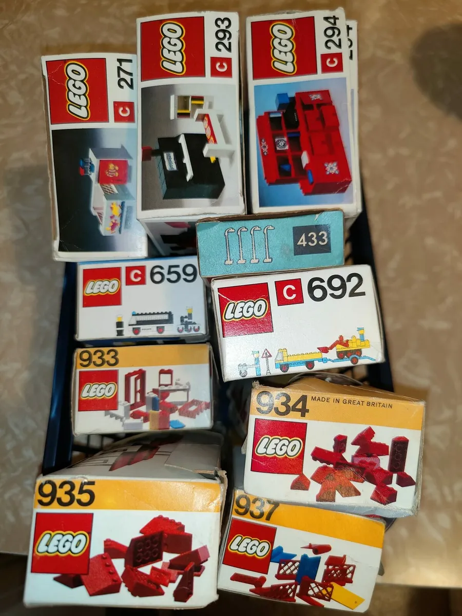 Lego Vintage 659: Police Patrol with Van and Motor - Image 4
