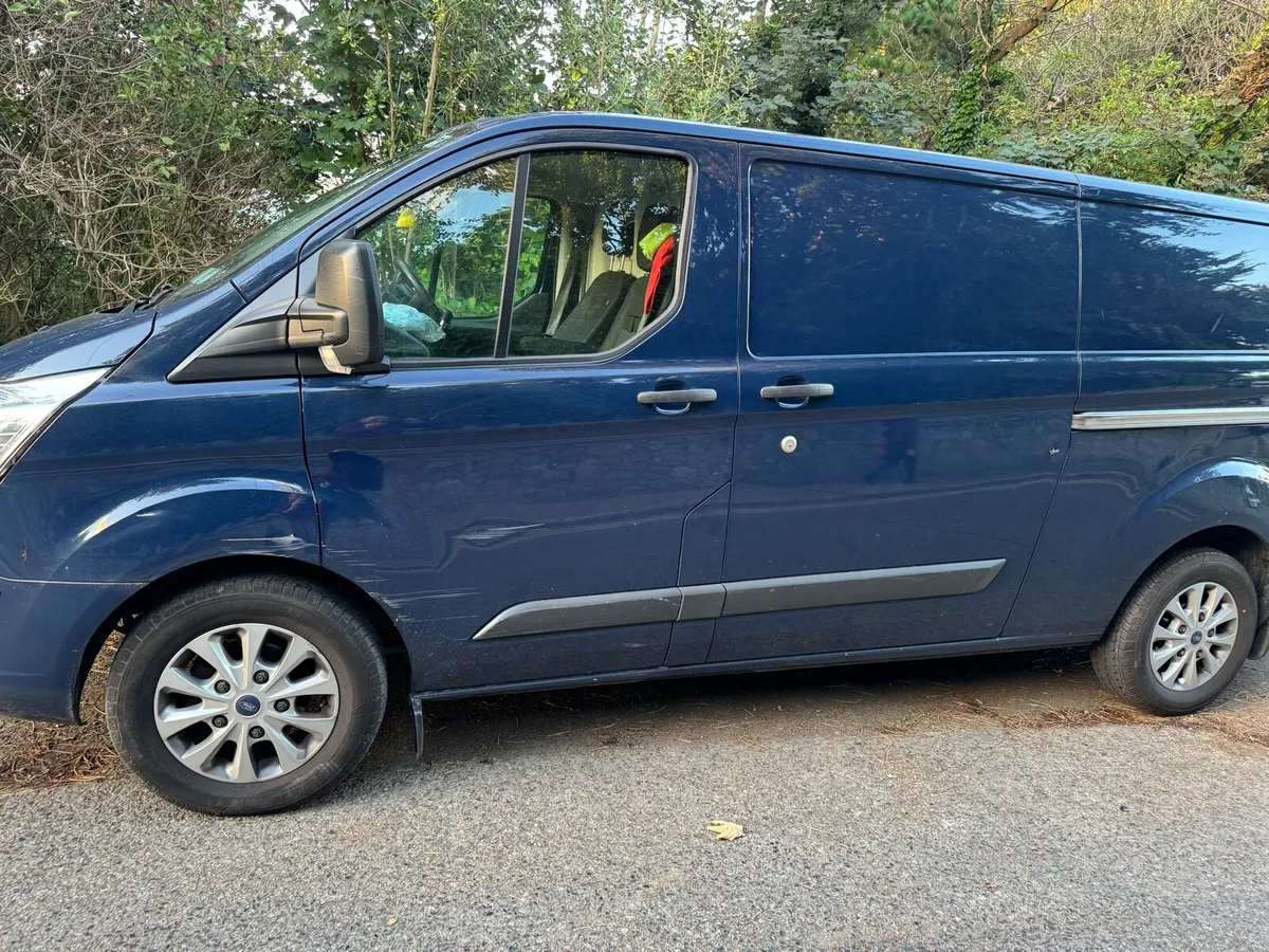 Ford transit custom lwb - Image 2