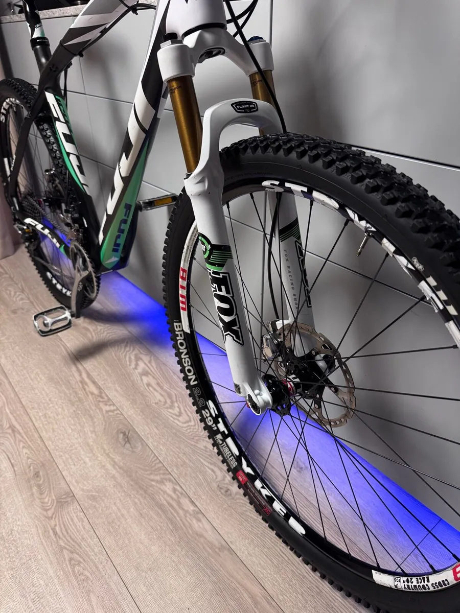 FUJI SLM LTD Full Carbon Hardtail Shimano XTR - Image 4