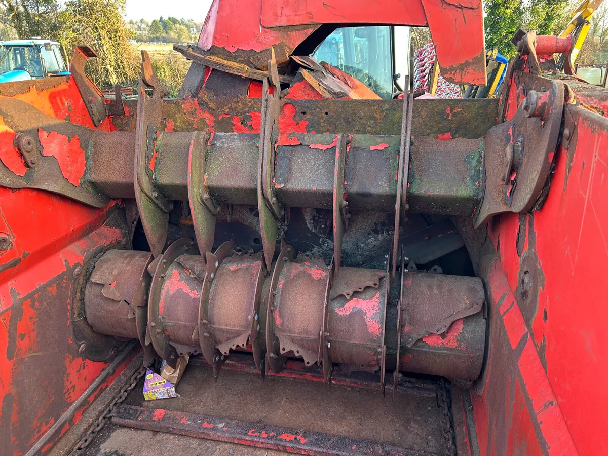 2012 Kuhn Primor 5570 silage/straw chopper - Image 3