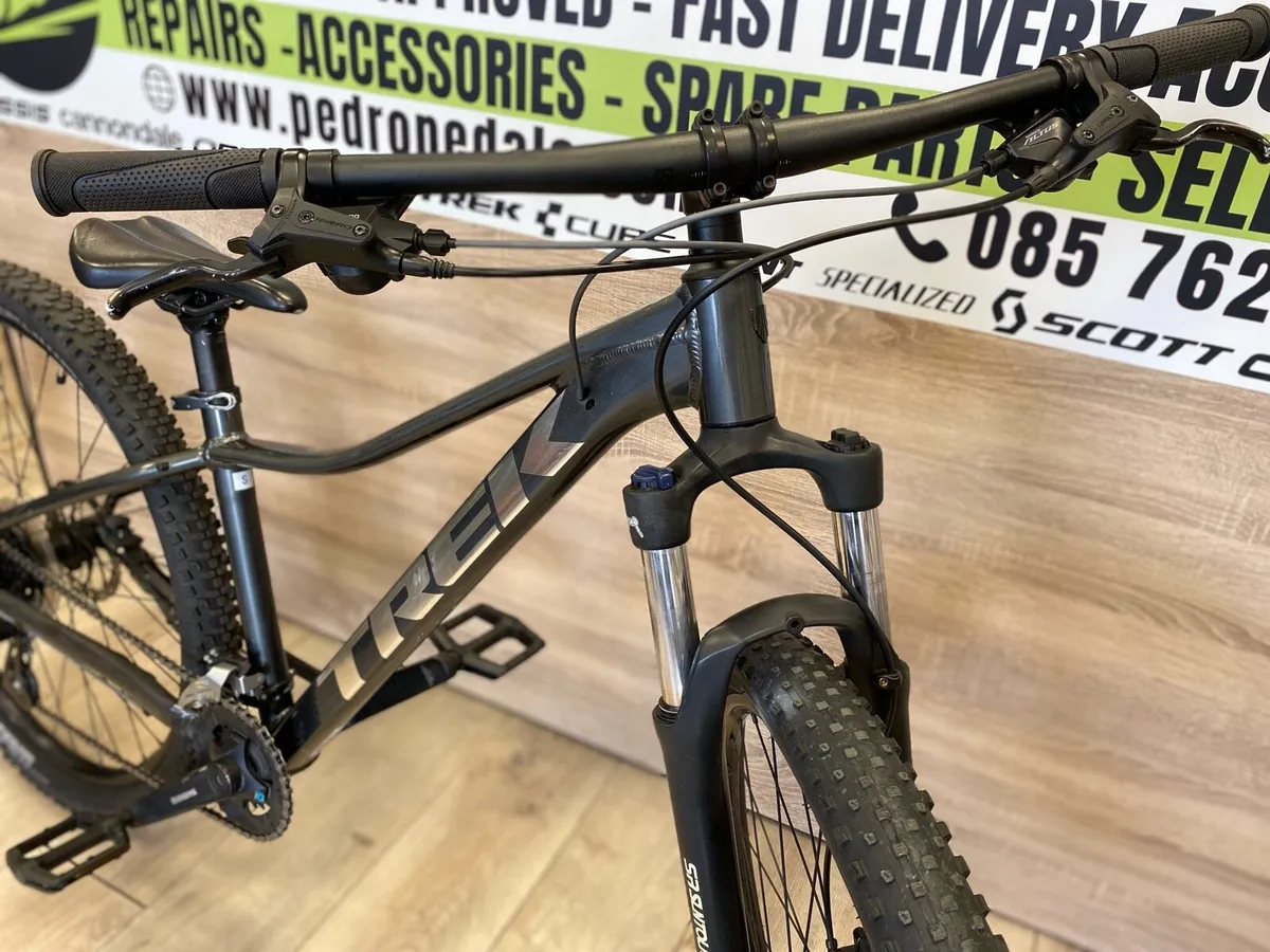 Trek marlin 5 (like new) - Image 3