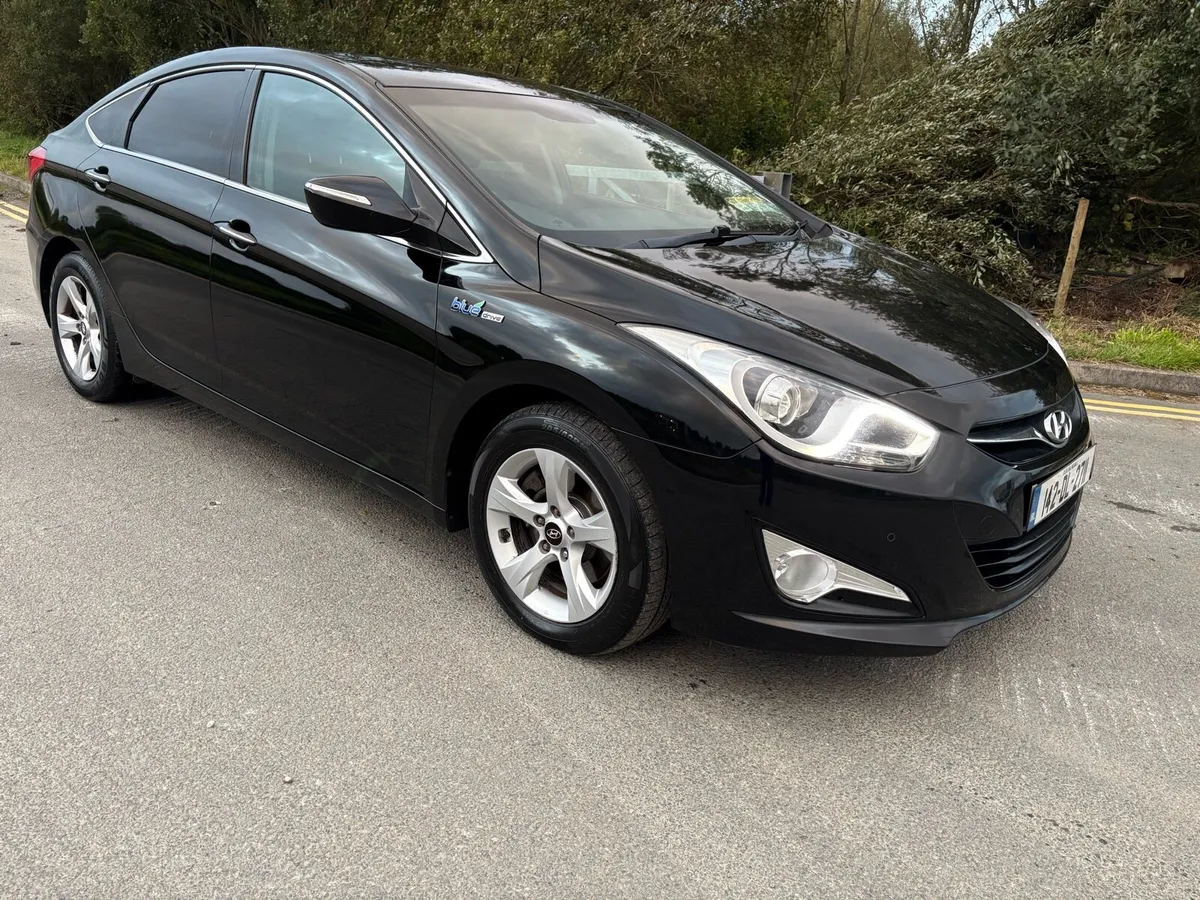 Hyundai I 40 1.7crdi style - Image 1