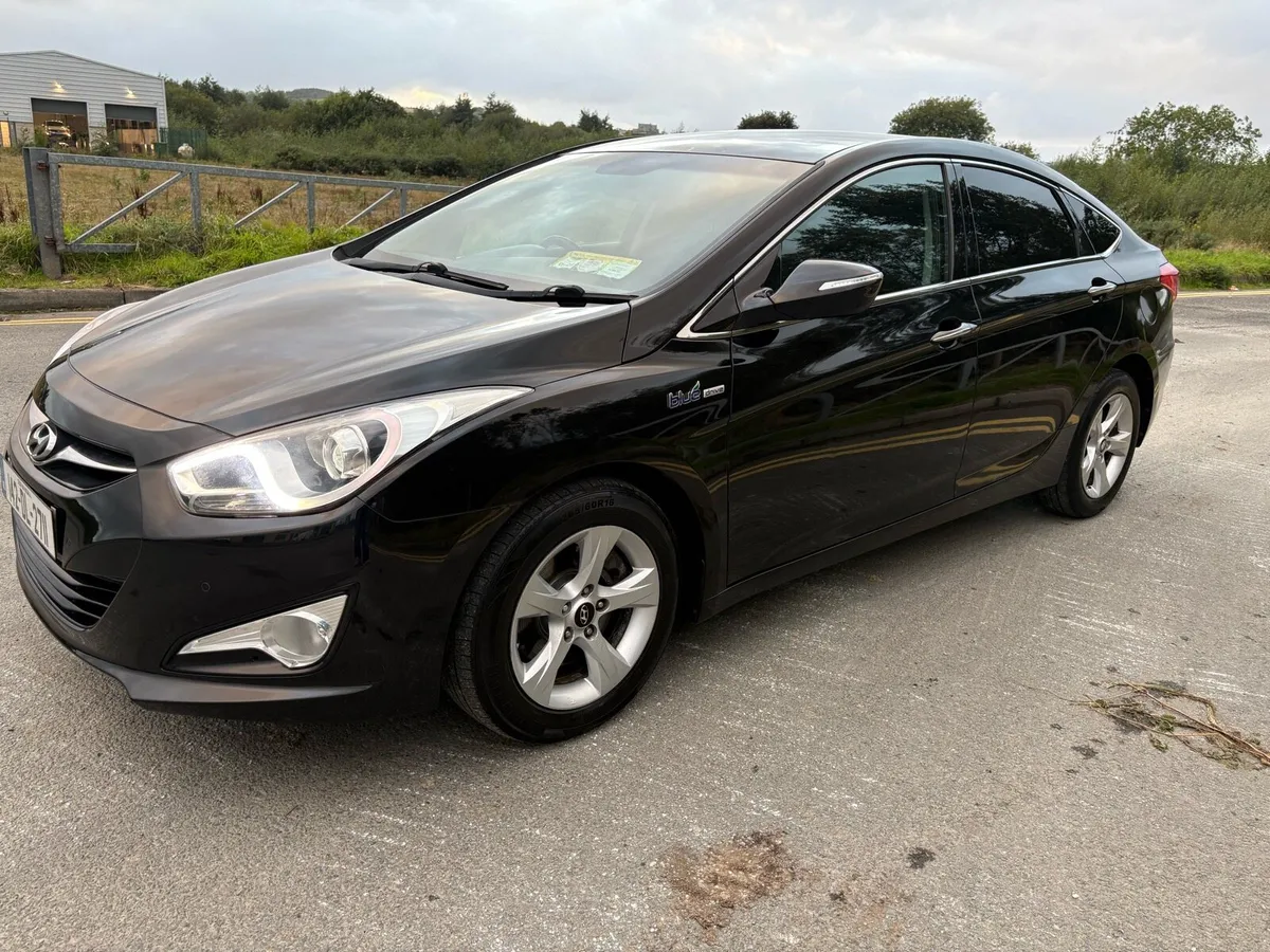 Hyundai I 40 1.7crdi style - Image 2