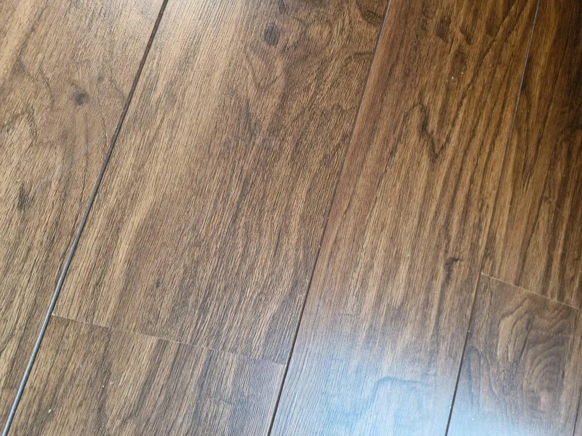 Laminate floor boards - Image 3