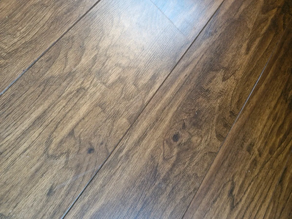 Laminate floor boards - Image 4