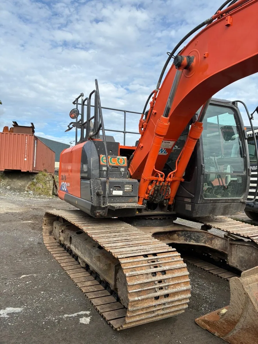 Hitachi 130-6 - Image 2