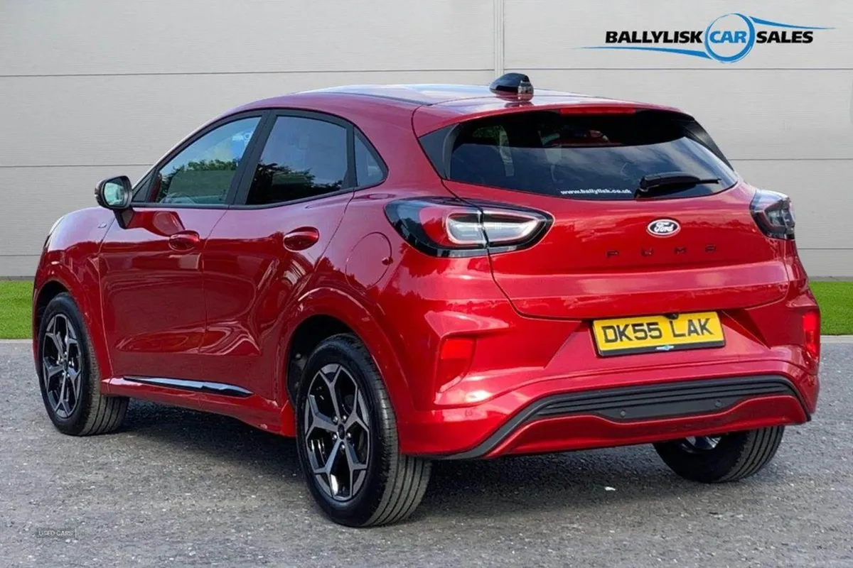 Ford Puma 1.0t 125PS St-line in Fantastic Red Wit - Image 2