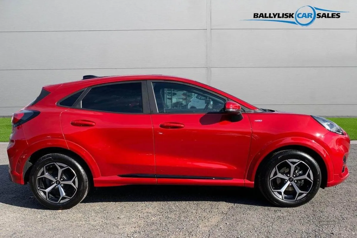 Ford Puma 1.0t 125PS St-line in Fantastic Red Wit - Image 3