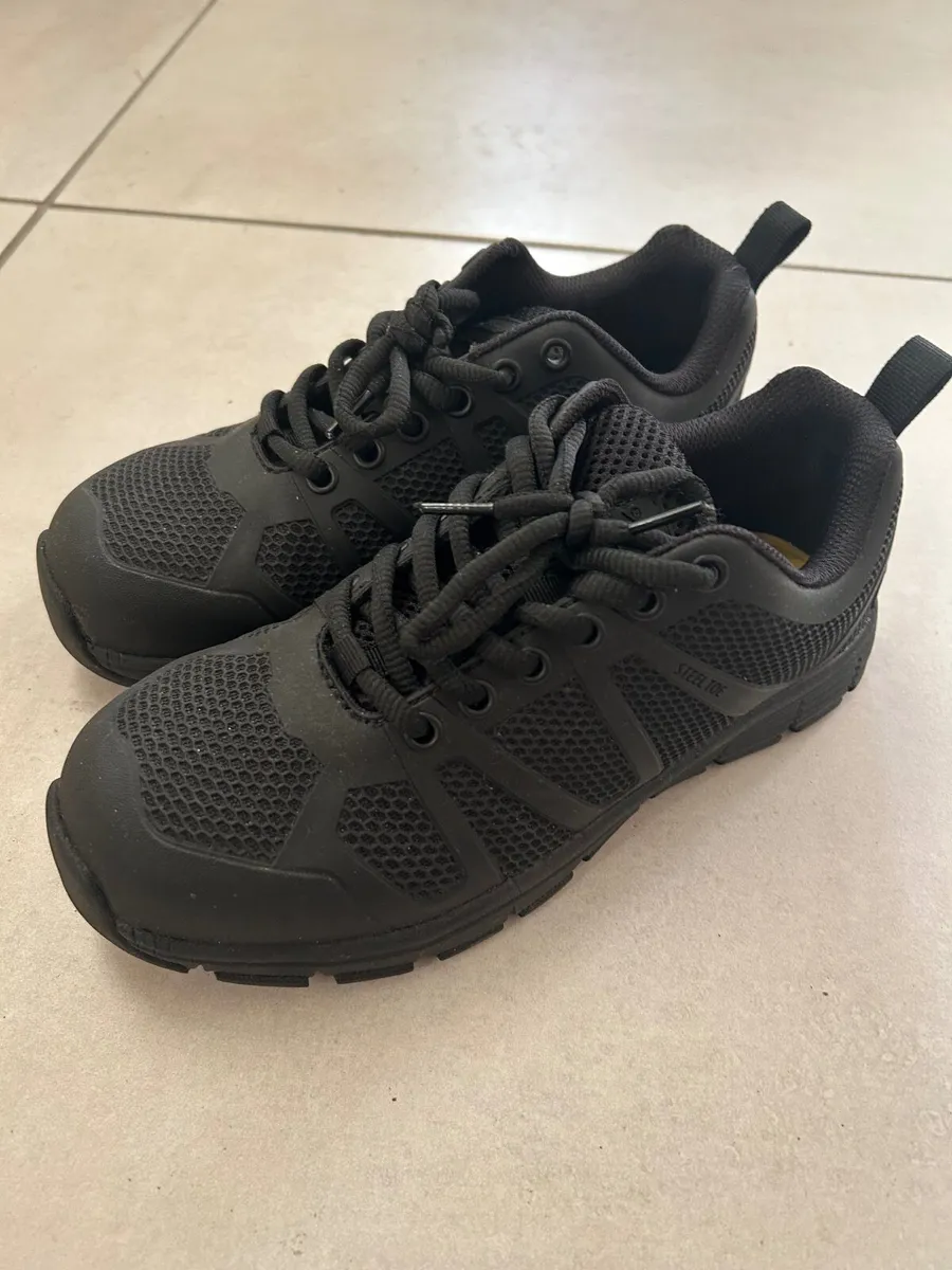 Work safety shoes - Image 1