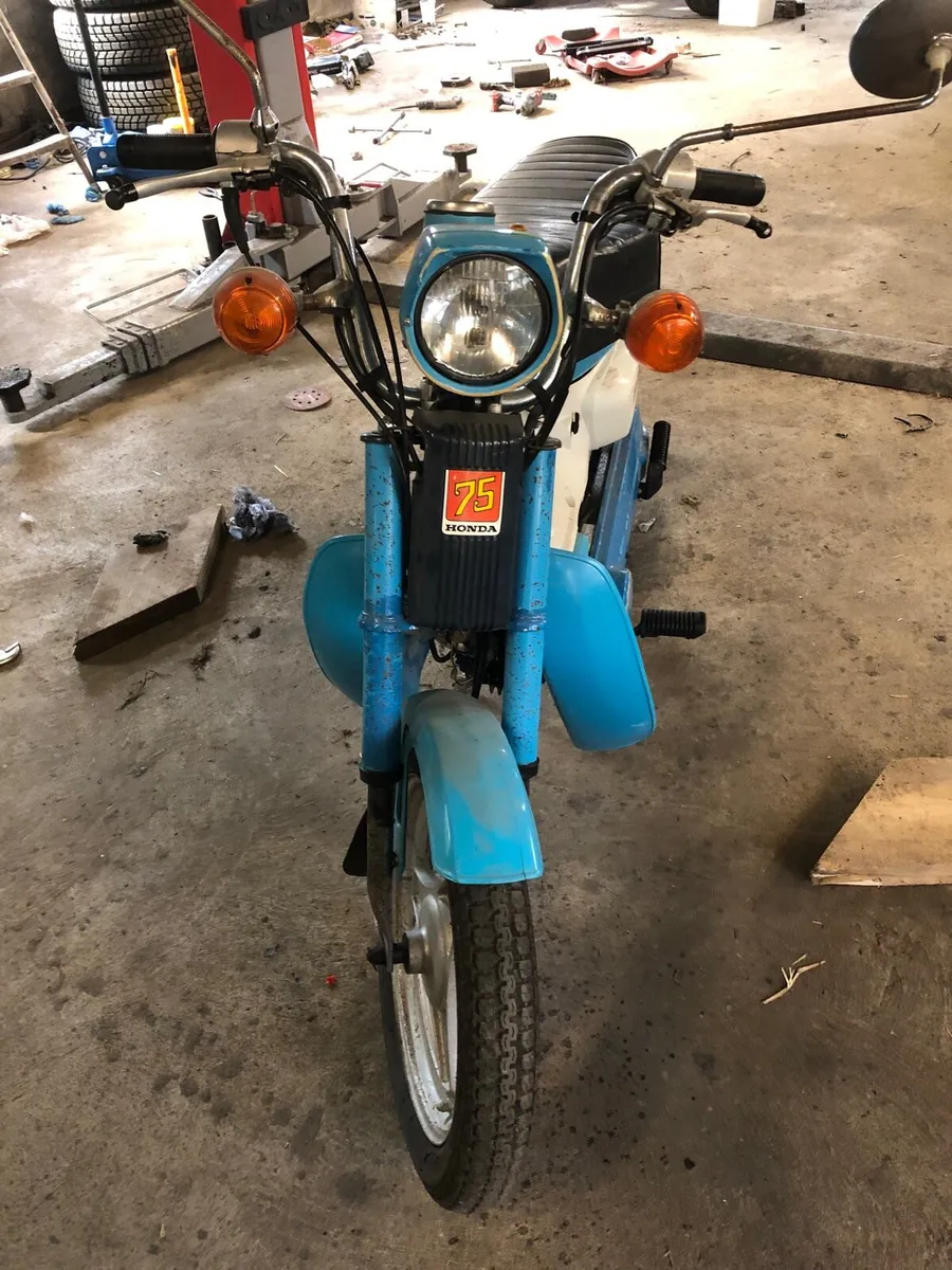 Extremely rare 2 stroke Honda NF75 v matic - Image 3