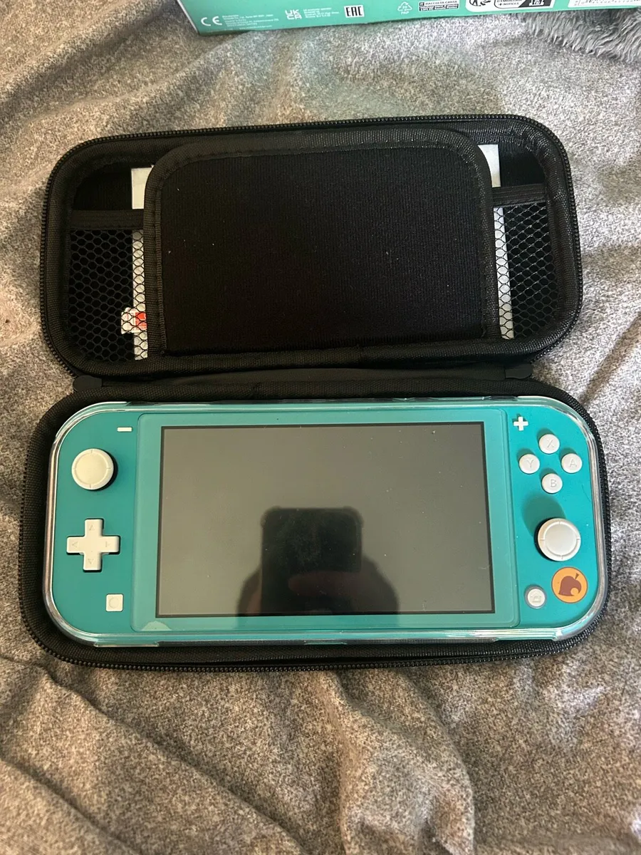 Nintendo Switch Lite - Image 1