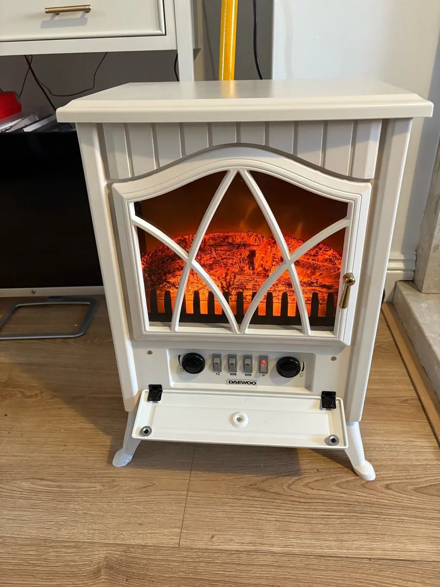 White Electric stove heater - Image 3