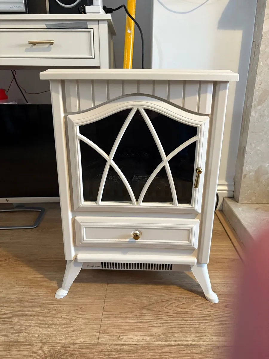 White Electric stove heater - Image 4