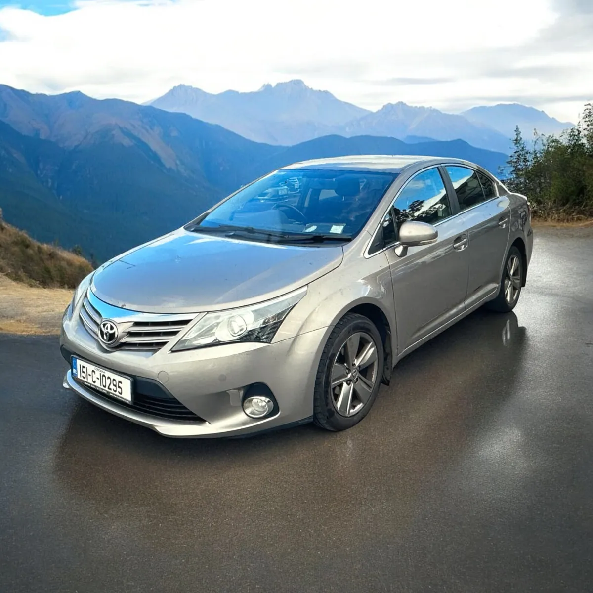 2105 Toyota Avensis D-4D 2.0 Saloon Low Miles - Image 1