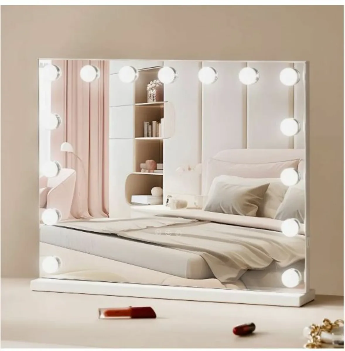 Hollywood Vanity Mirror With Lights - Image 1