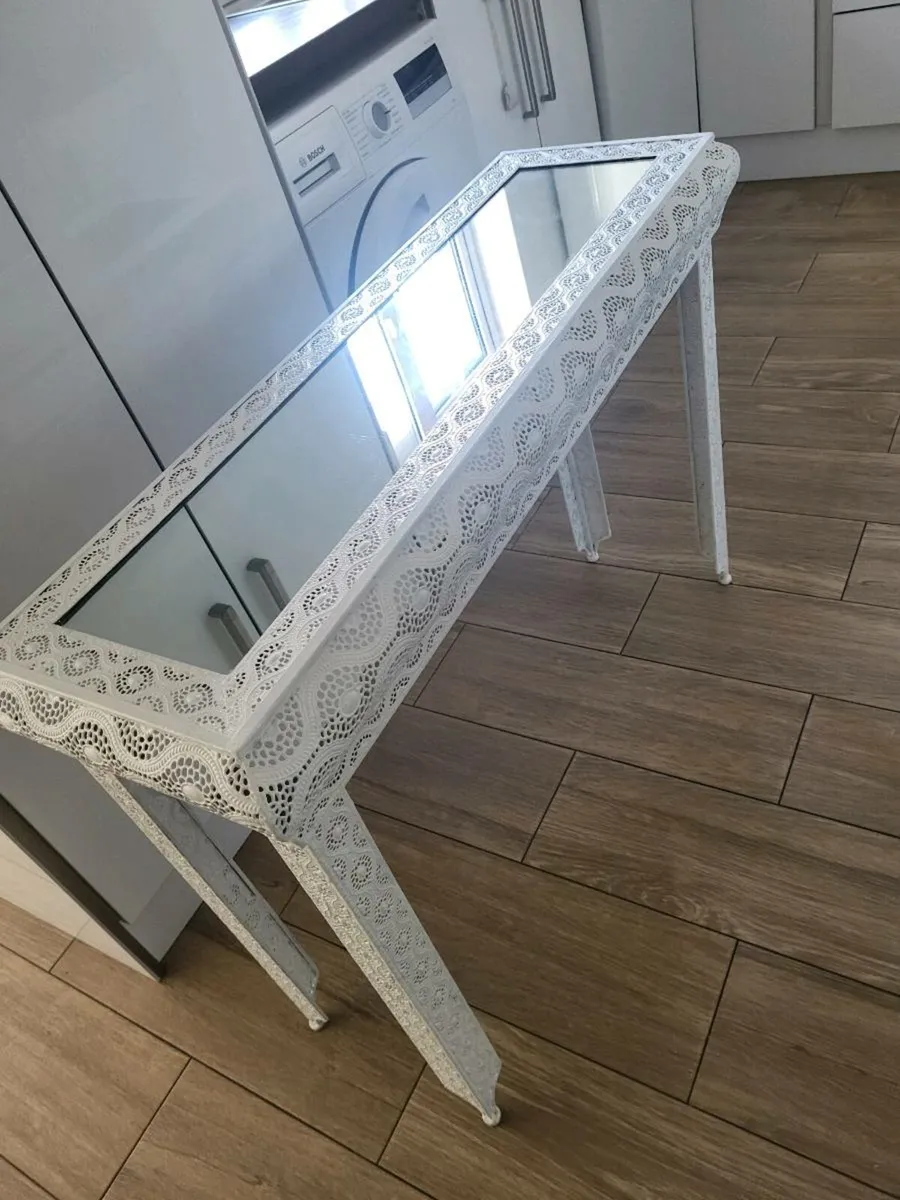 Hall table - Image 1