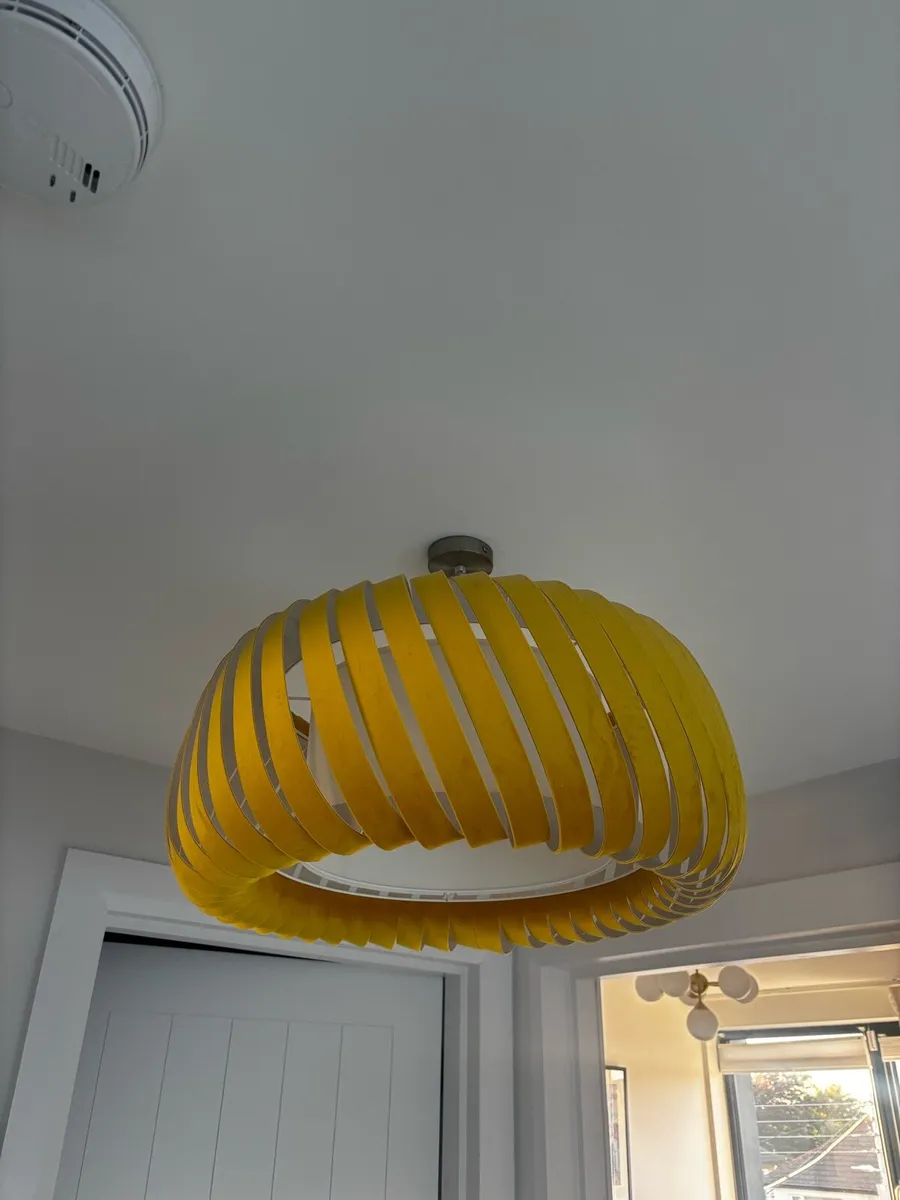 Yellow pendant light - Image 2