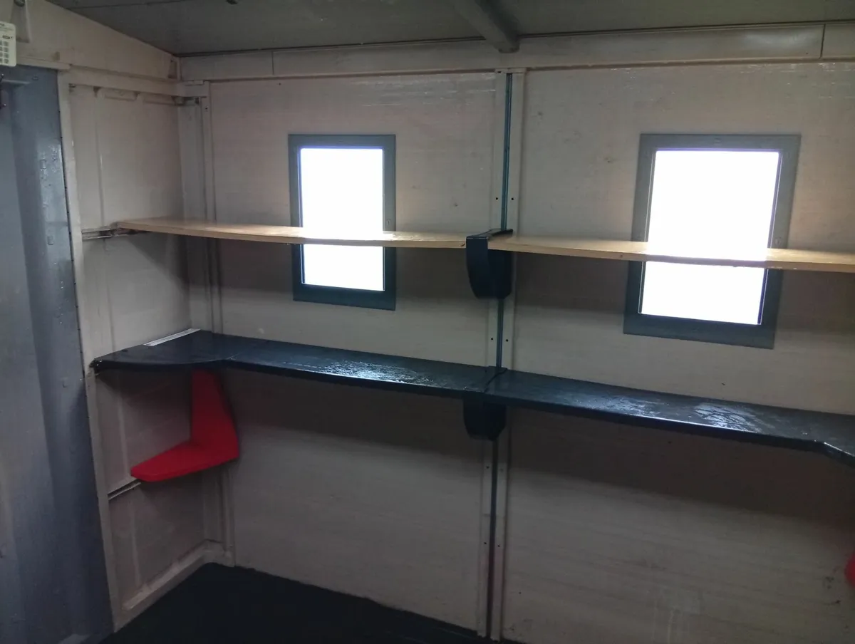 Quality Pvc Keter garage shed storage 8x8ft - Image 2
