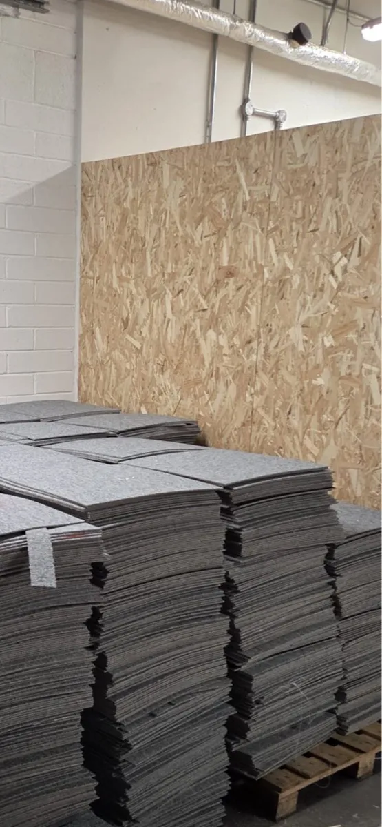 Carpet tiles - Image 1