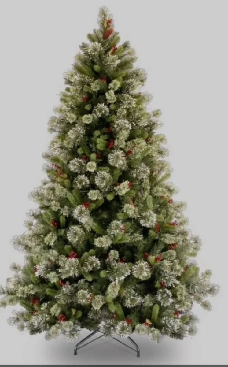 Wholesale lot of Luxury Christmas Trees - Image 1
