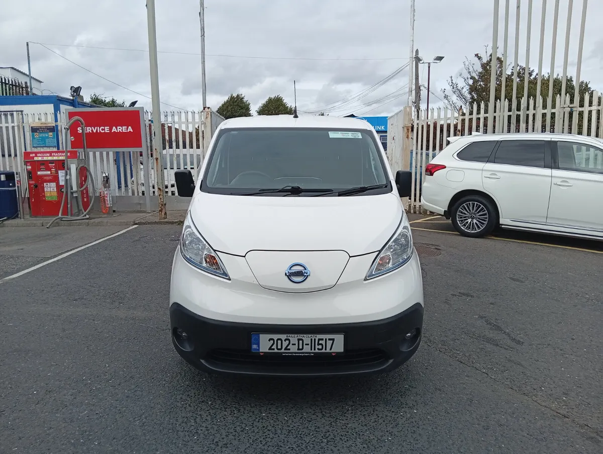 Nissan NV200E only 10,000 kms - Image 3