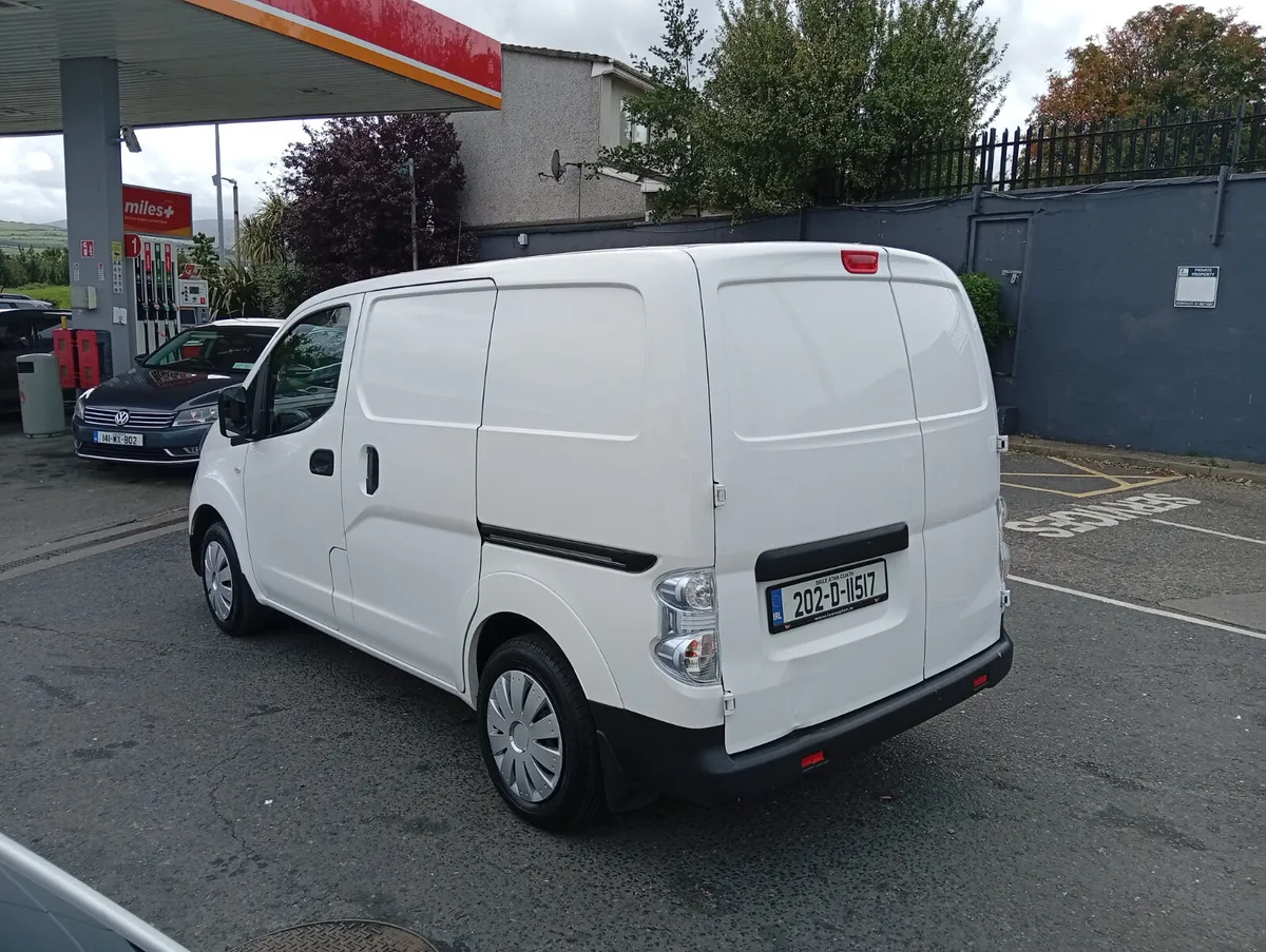 Nissan NV200E only 10,000 kms - Image 4