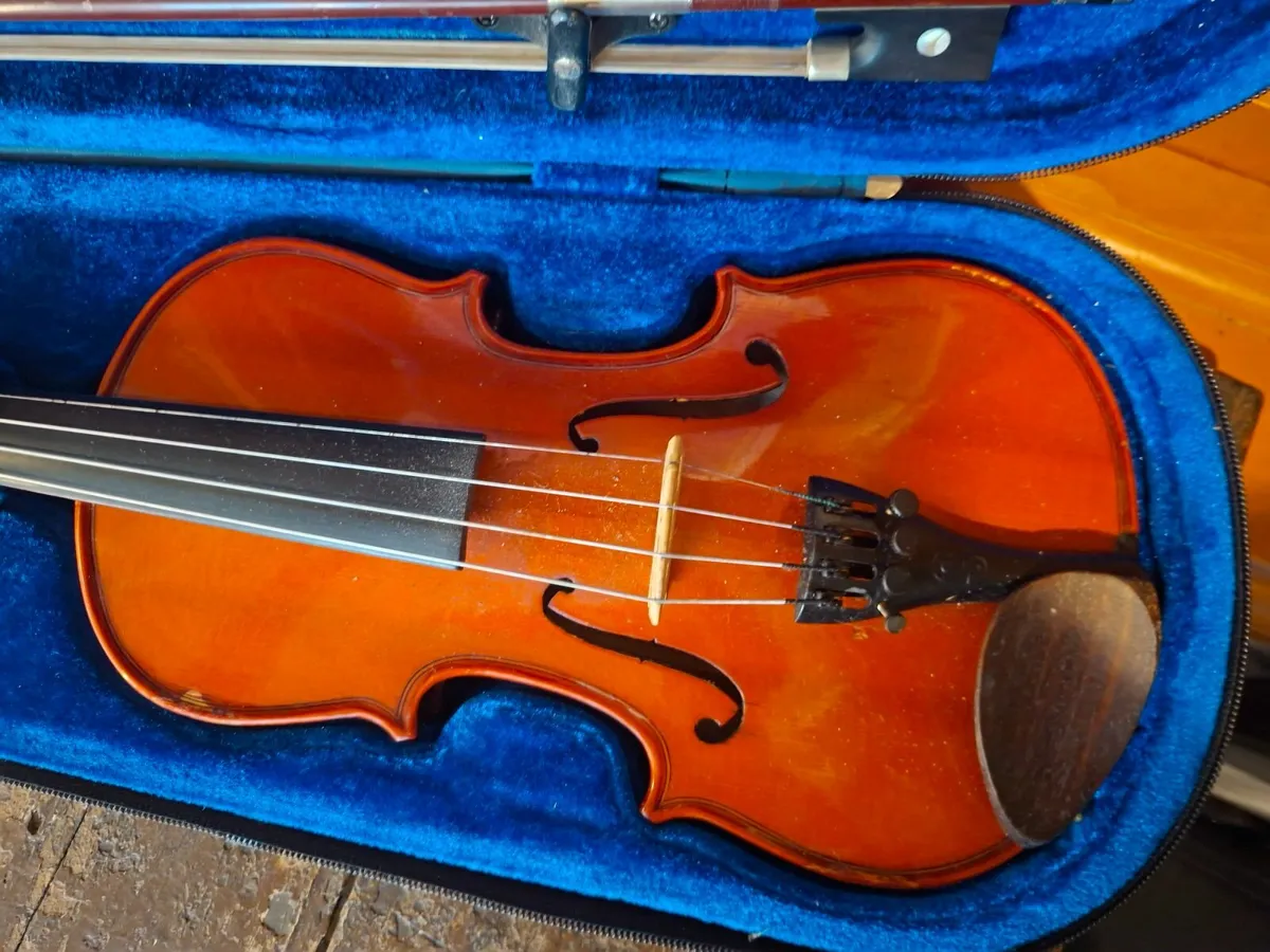 Violin  1/4 size - Image 1