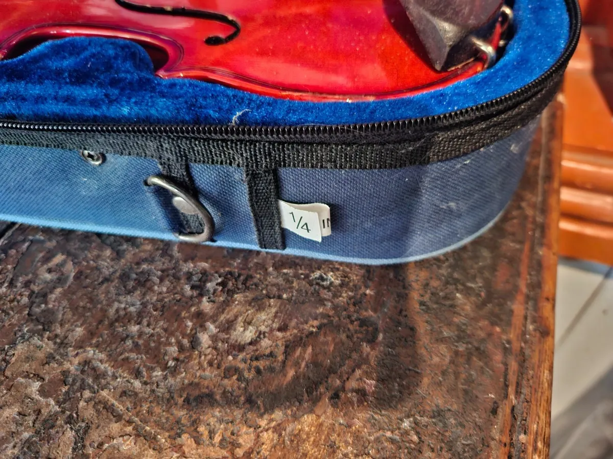 Violin  1/4 size - Image 2