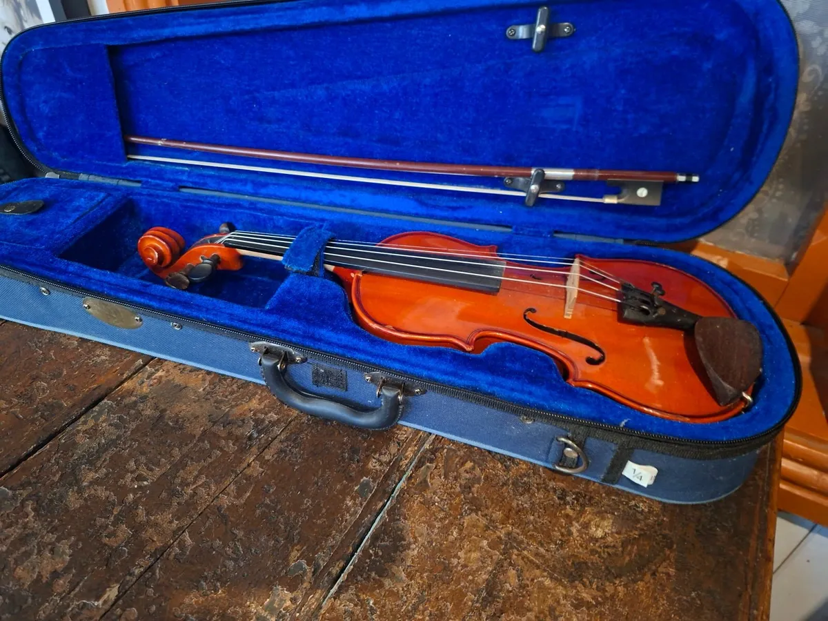 Violin  1/4 size - Image 3