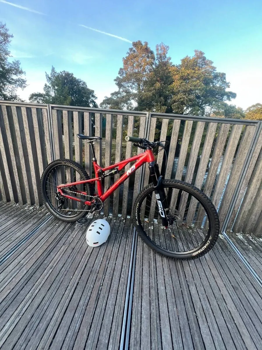 Mountain bike - Image 1