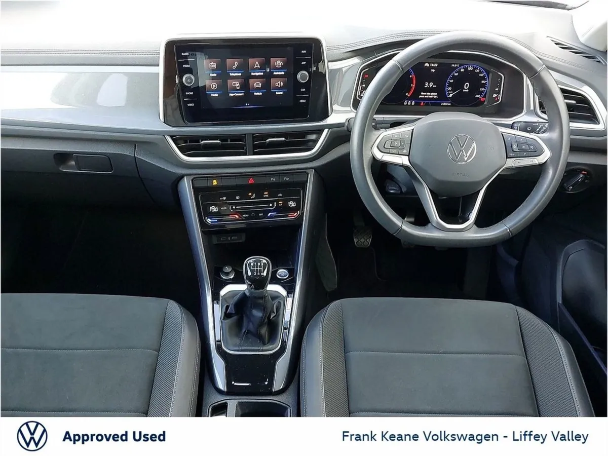 Volkswagen T-Roc Style 1.0 TSI 110HP  johannesbur - Image 2