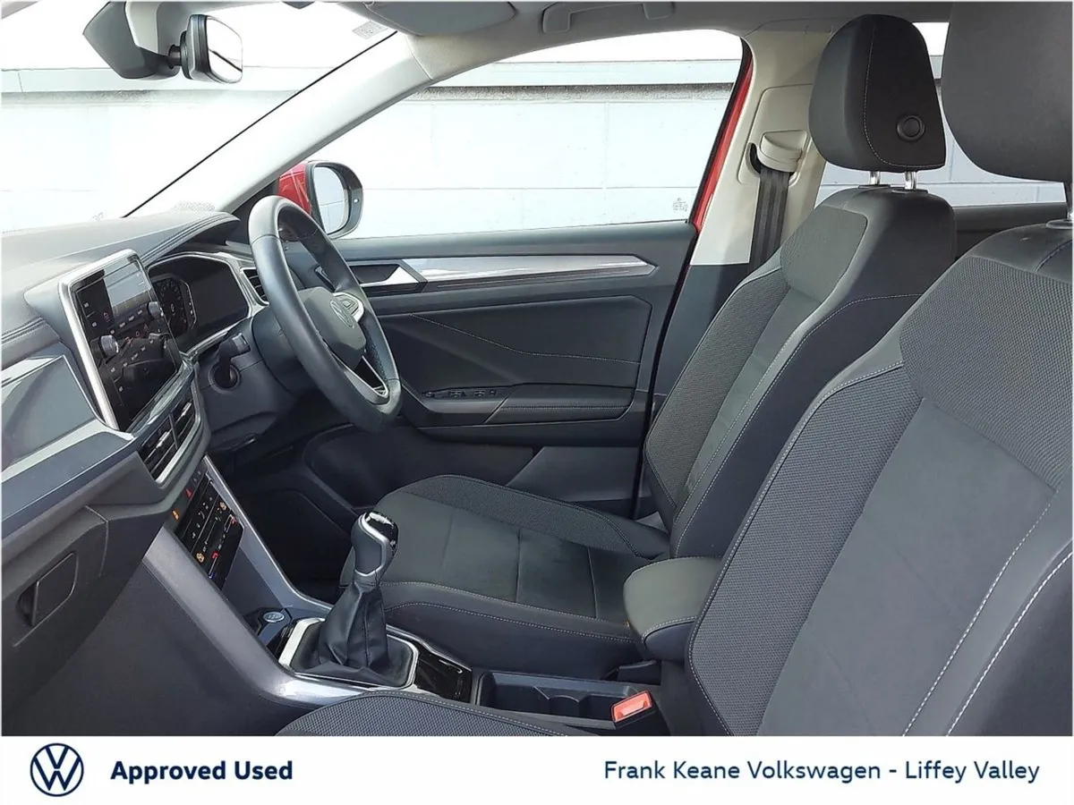 Volkswagen T-Roc Style 1.0 TSI 110HP  johannesbur - Image 4