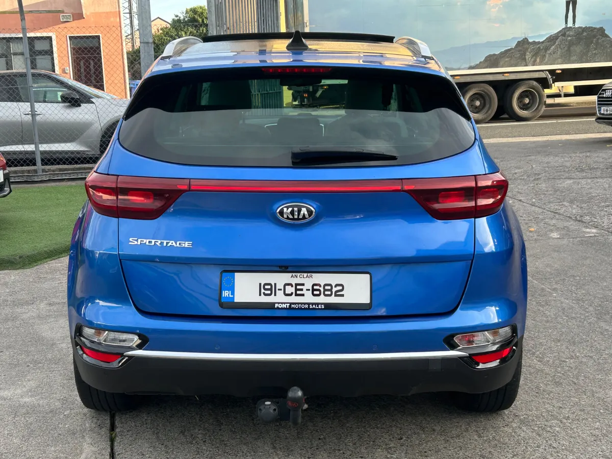 19 KIA SPORTAGE 1.7D K3 - LEATHER - PAN ROOF - Image 3