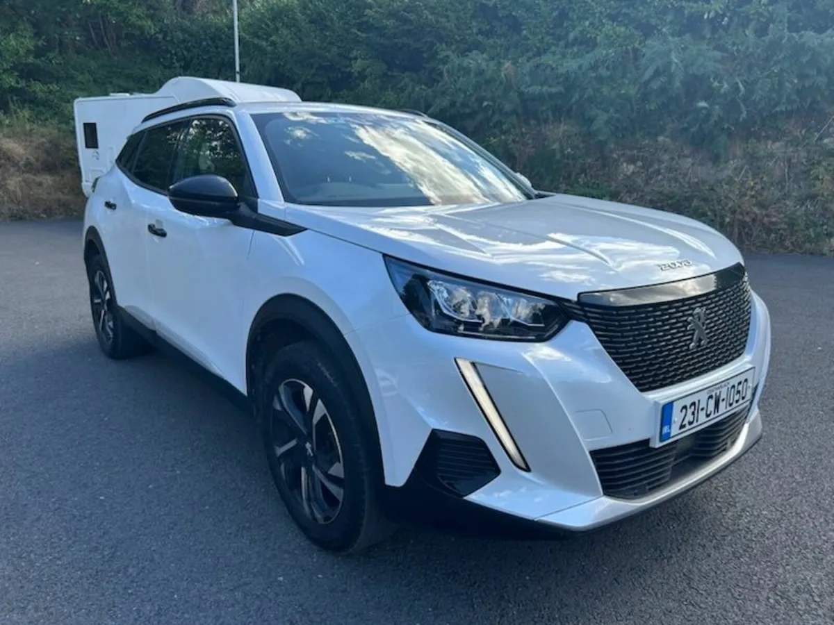 231 Peugeot 2008 Allure 1.2 100 6.4 4DR, - Image 1