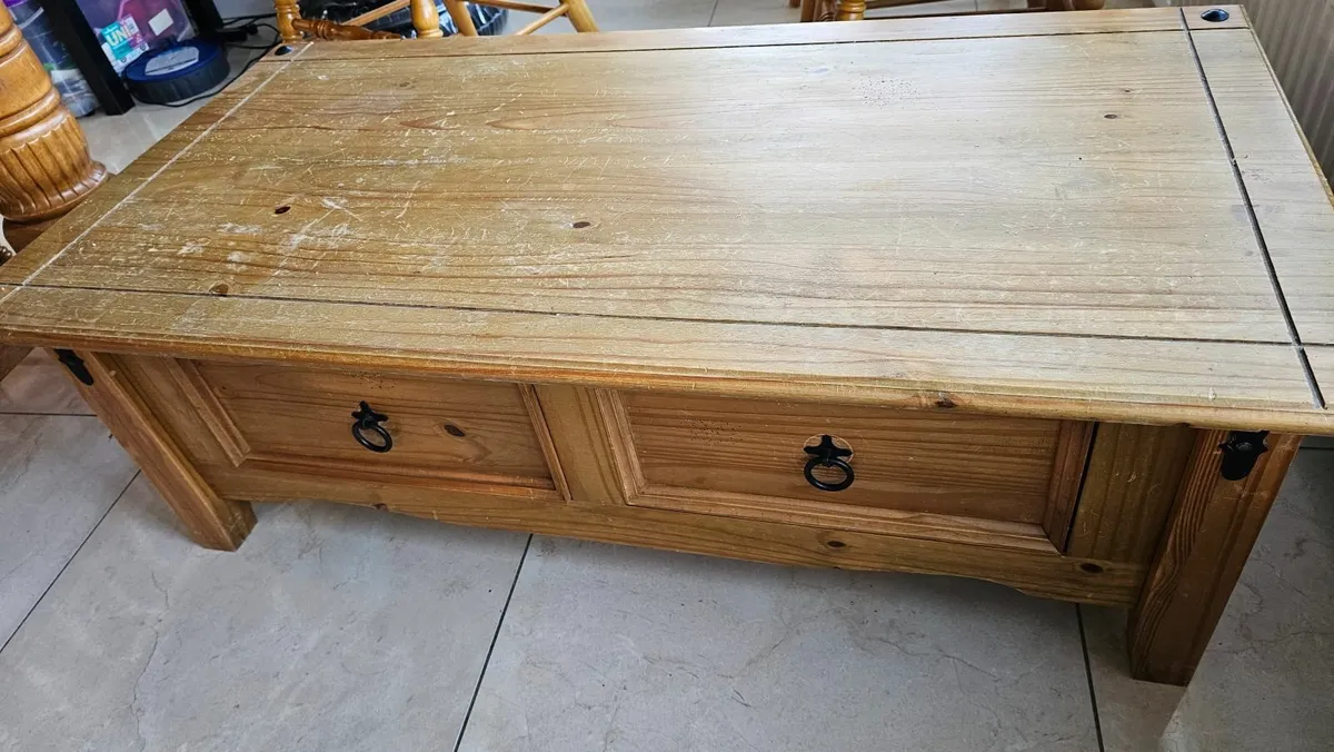 Coffee table with Drawera - Image 1