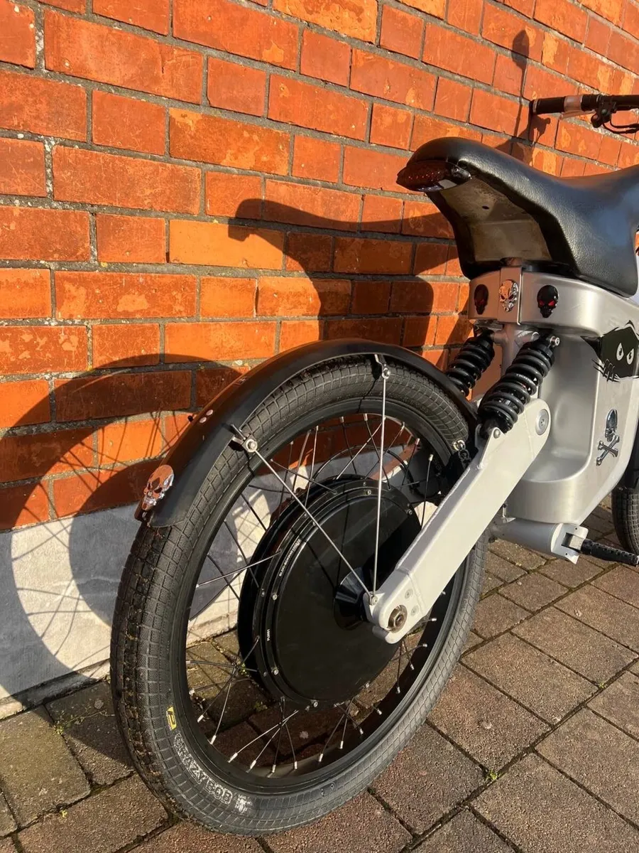 Electric bike - Image 3